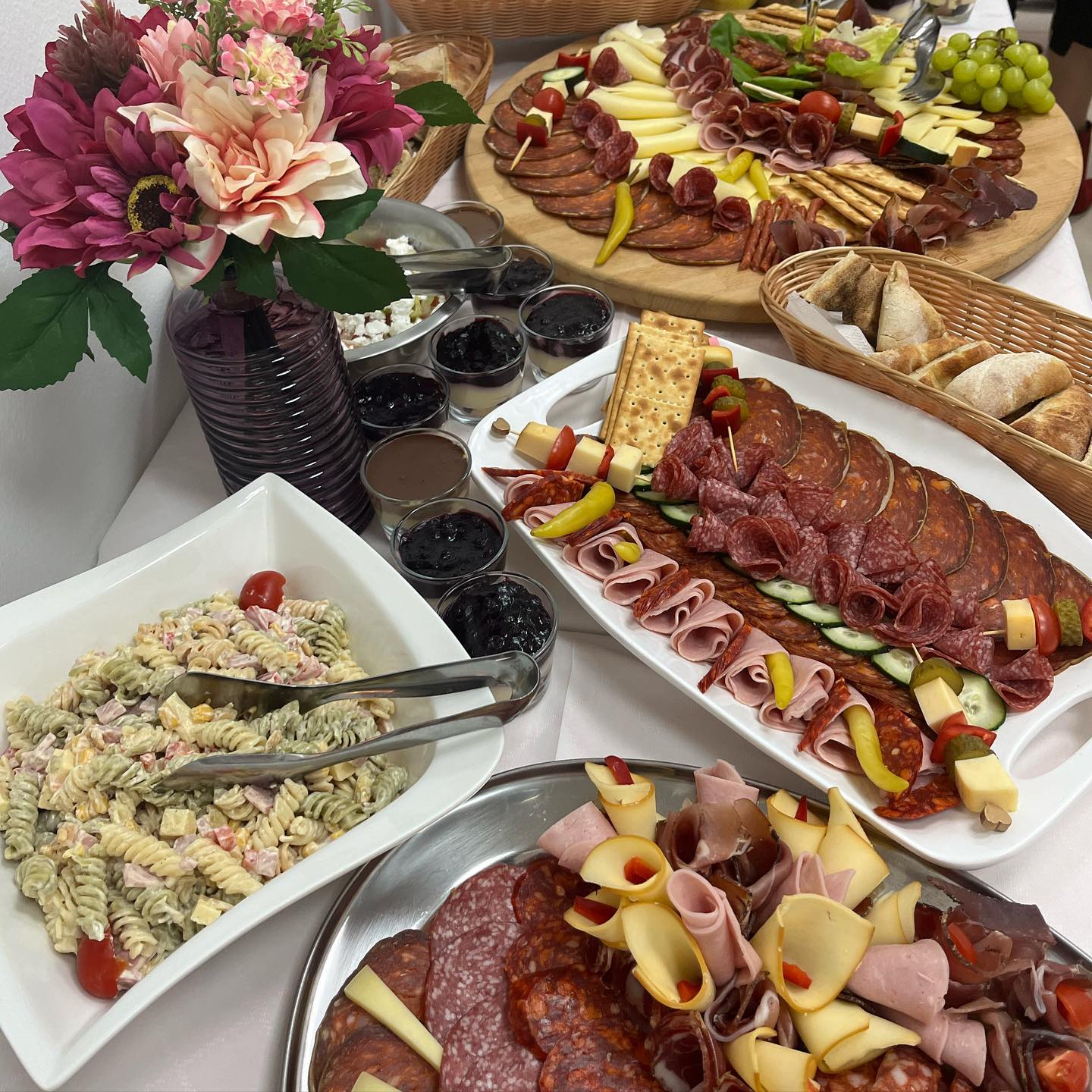 Catering plate iz Restorana Jelen
